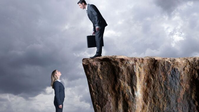 Advanced Negotiation Skills Every Attorney Must Master: Negotiation Dynamics, Rambo Litigators, Non-Verbal Cues, Interpreting Signals, Data-Driven Decision Making, and the Art of Negotiation Ethics